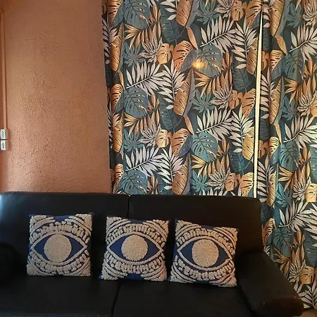 Du Tanit アパート *